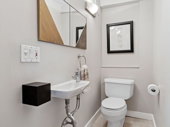 383 Grand Street M2002, New York NY 10002