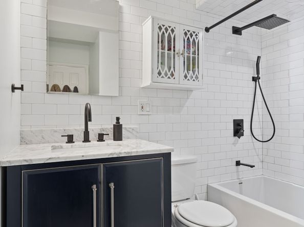 383 Grand Street M2002, New York NY 10002