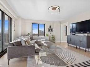 383 Grand Street M2002, New York NY 10002