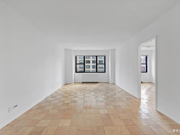 345 East 80th Street 7D, New York NY 10075