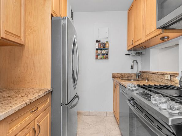 245 East 54th Street 12HJ, New York NY 10022
