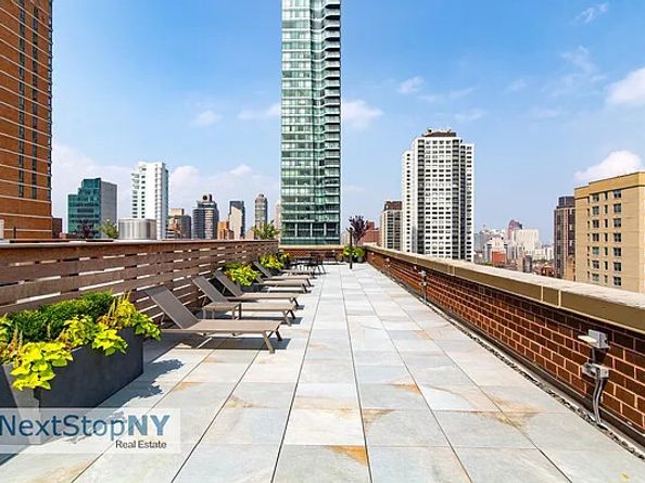 245 East 54th Street 12HJ, New York NY 10022
