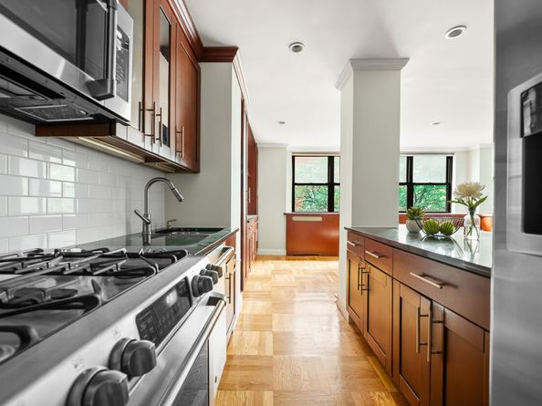 239 East 79th Street 4P, New York NY 10075