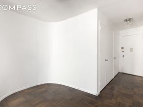 330 East 38th Street 22H, New York NY 10016