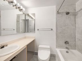 330 East 38th Street 22H, New York NY 10016