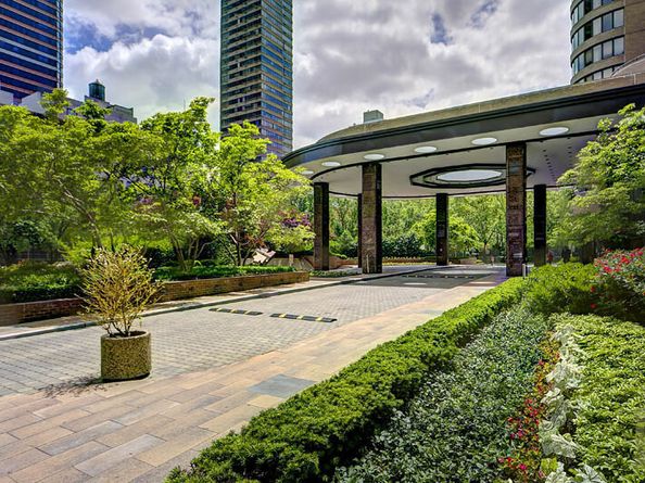 330 East 38th Street 47B, New York NY 10016