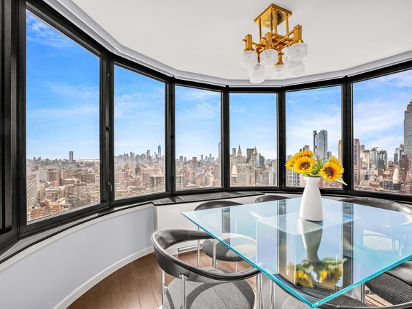 330 East 38th Street 47B, New York NY 10016