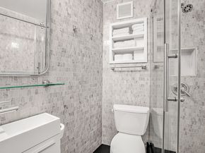 330 East 38th Street 47B, New York NY 10016