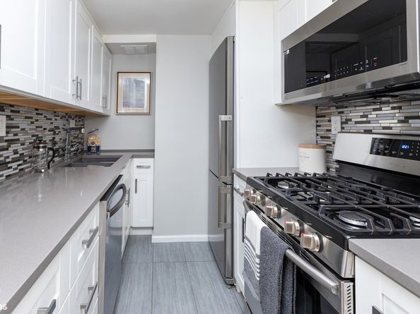363 East 76th Street 14A, New York NY 10021