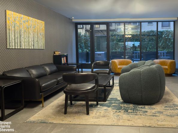 363 East 76th Street 14A, New York NY 10021