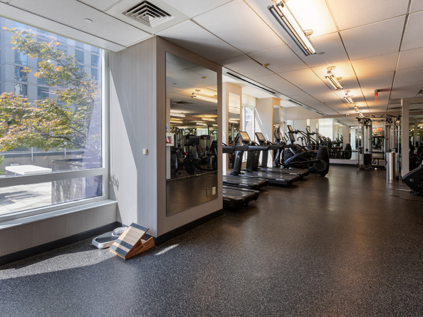 247 West 46th Street 3104, New York NY 10036