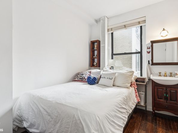 600 West 111th Street 7E, New York NY 10025
