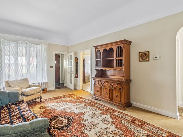 53-31 37th Road, Queens NY 11377