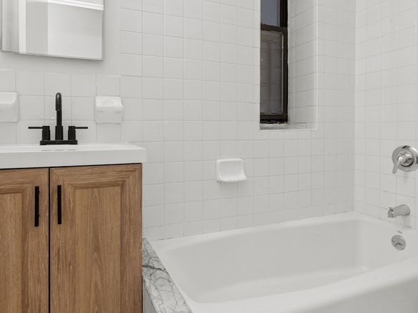 78 East 127th Street 19, New York NY 10035