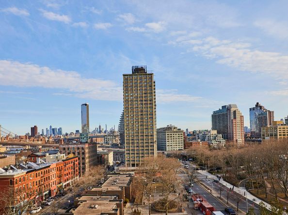 75 Henry Street 8C, Brooklyn NY 11201