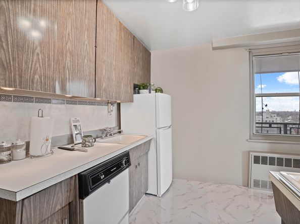 3215 Ave H 11M, Brooklyn NY 11210