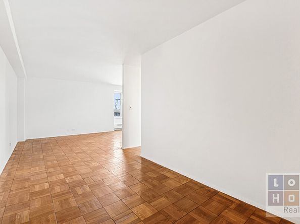 477 Fdr Drive M1605, New York NY 10002