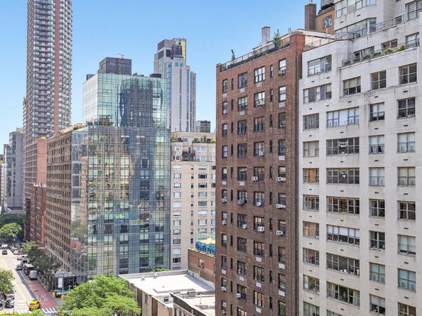 215 East 79th Street 12B, New York NY 10075