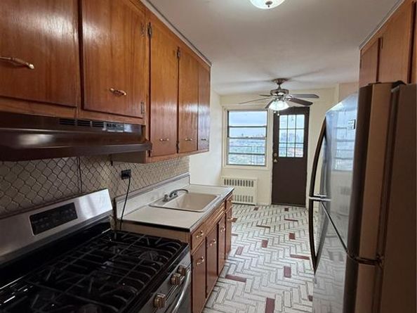 2475 West 16th Street 18G, Brooklyn NY 11214