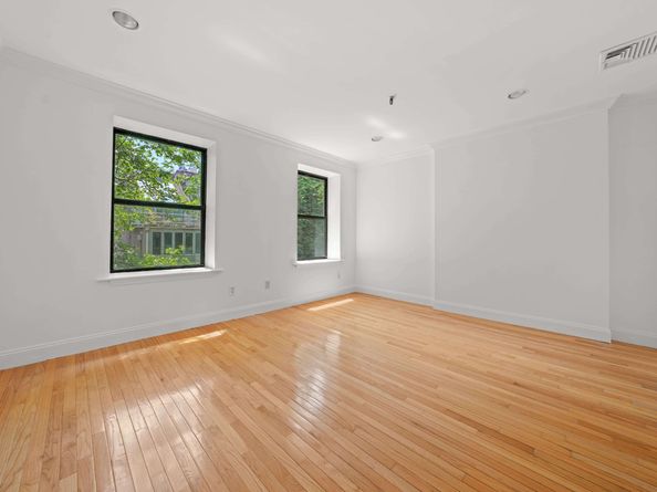248 East 33rd Street, New York NY 10016