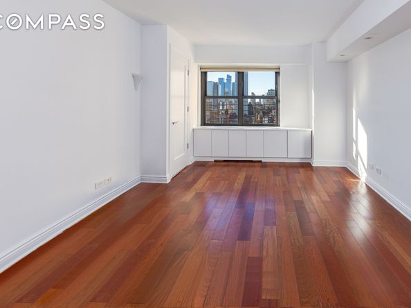 160 East 38th Street 32A, New York NY 10016