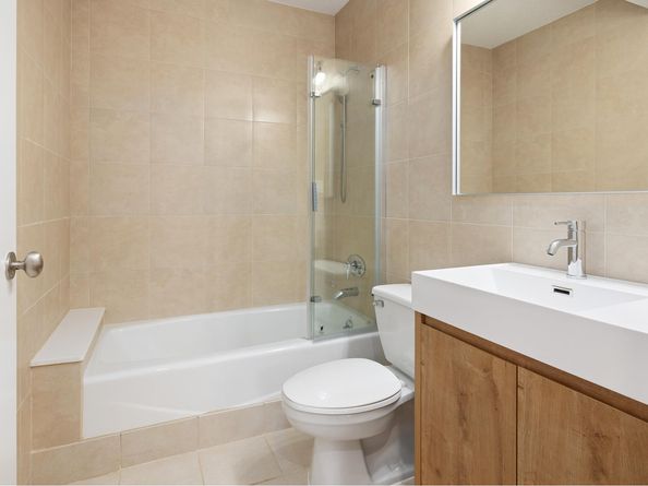 24 East 7th Street 6C, New York NY 10003
