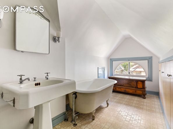 492 Westminster Road, Brooklyn NY 11218