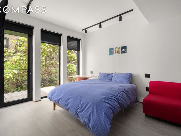 619 East 6th Street 4, New York NY 10009