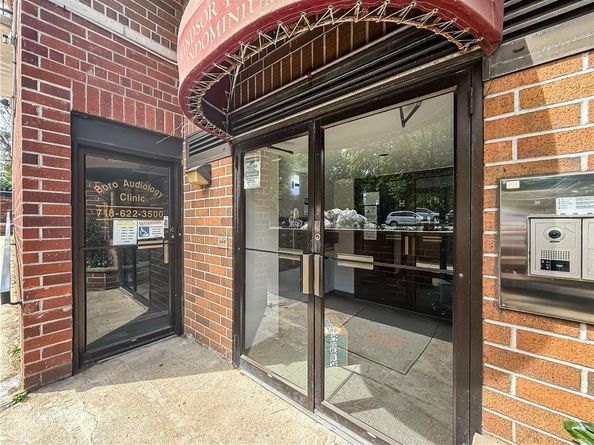 207 Prospect Park SW PMU, Brooklyn NY 11218