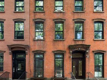 118 St James Place