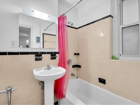 30 Bogardus Place 2B, New York NY 10040