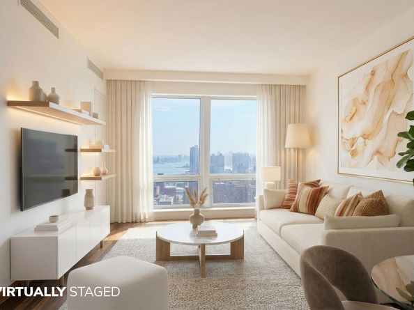 400 5th Avenue 32C, New York NY 10018