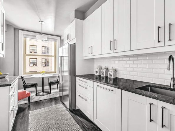 390 Riverside Drive 6D, New York NY 10025