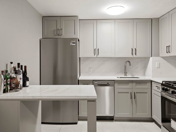 167 Sands Street 217, Brooklyn NY 11201