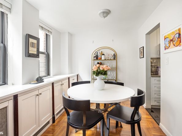 239 East 79th Street 2M, New York NY 10075