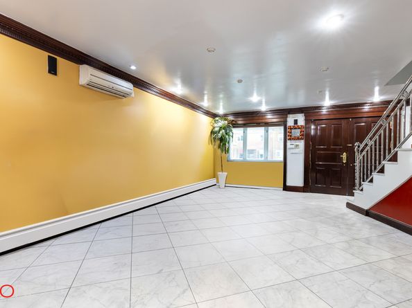 20-44 26th Street, Queens NY 11105