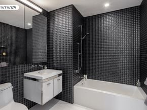 252 South Street 40C, New York NY 10002