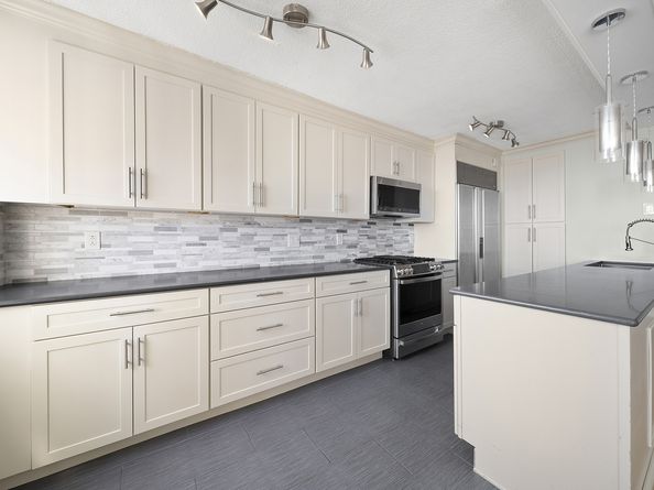 118-17 Union Turnpike 21K, Queens NY 11375