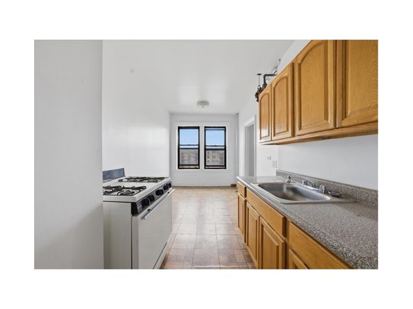 1715 Nelson Avenue 5D, Bronx NY 10453