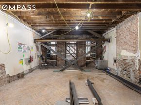 105 East 64th Street, New York NY 10065