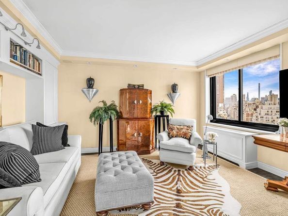 40 East 94th Street 18B, New York NY 10128