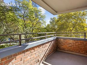 208 East Broadway J405/J406, New York NY 10002