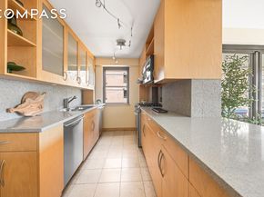 208 East Broadway J405/J406, New York NY 10002