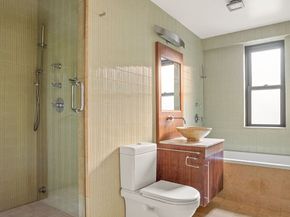 208 East Broadway J405/J406, New York NY 10002