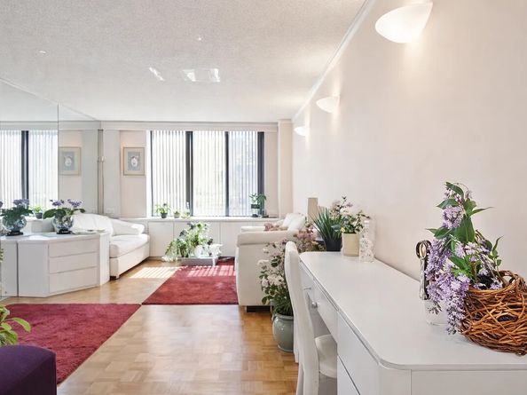 445 5th Avenue 28EF, New York NY 10016