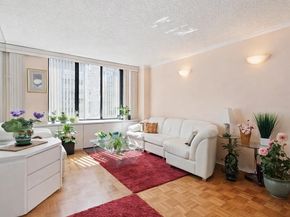 445 5th Avenue 28EF, New York NY 10016