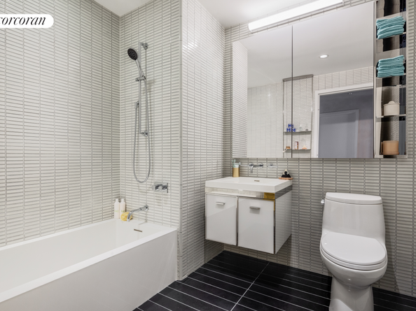 252 South Street 76E, New York NY 10002