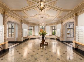 60 Gramercy Park N PHA, New York NY 10010