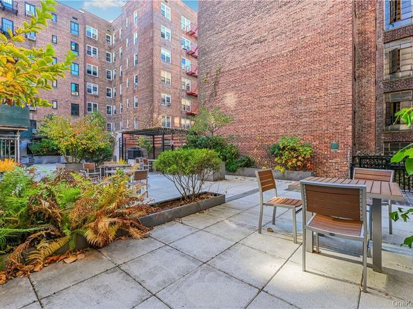 31 Nagle Avenue 2G, New York (Manhattan) NY 10040