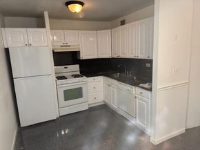 1 bay club Drive drive 1U, Bayside NY 11360